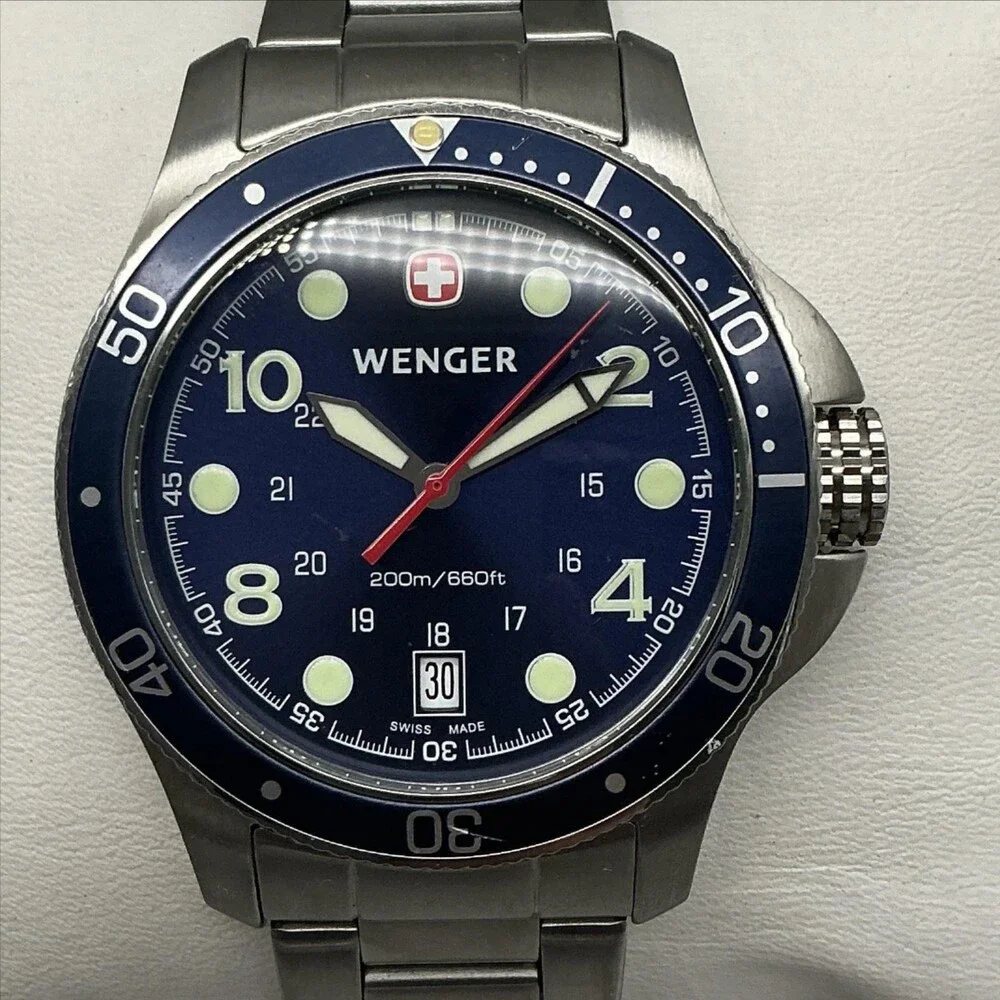 Wenger Mens Watch 42mm Blue Dial Stainless Diver 7246XT Swiss New Battery 8.25